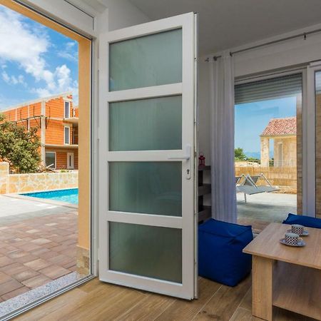 Fabulous House B With Outdoor Pool Appartement Zaton  Buitenkant foto