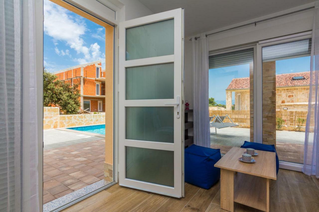 Fabulous House B With Outdoor Pool Appartement Zaton  Buitenkant foto