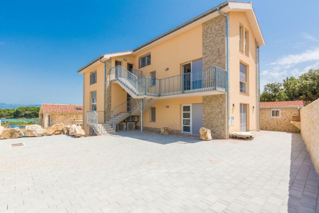 Fabulous House B With Outdoor Pool Appartement Zaton  Buitenkant foto