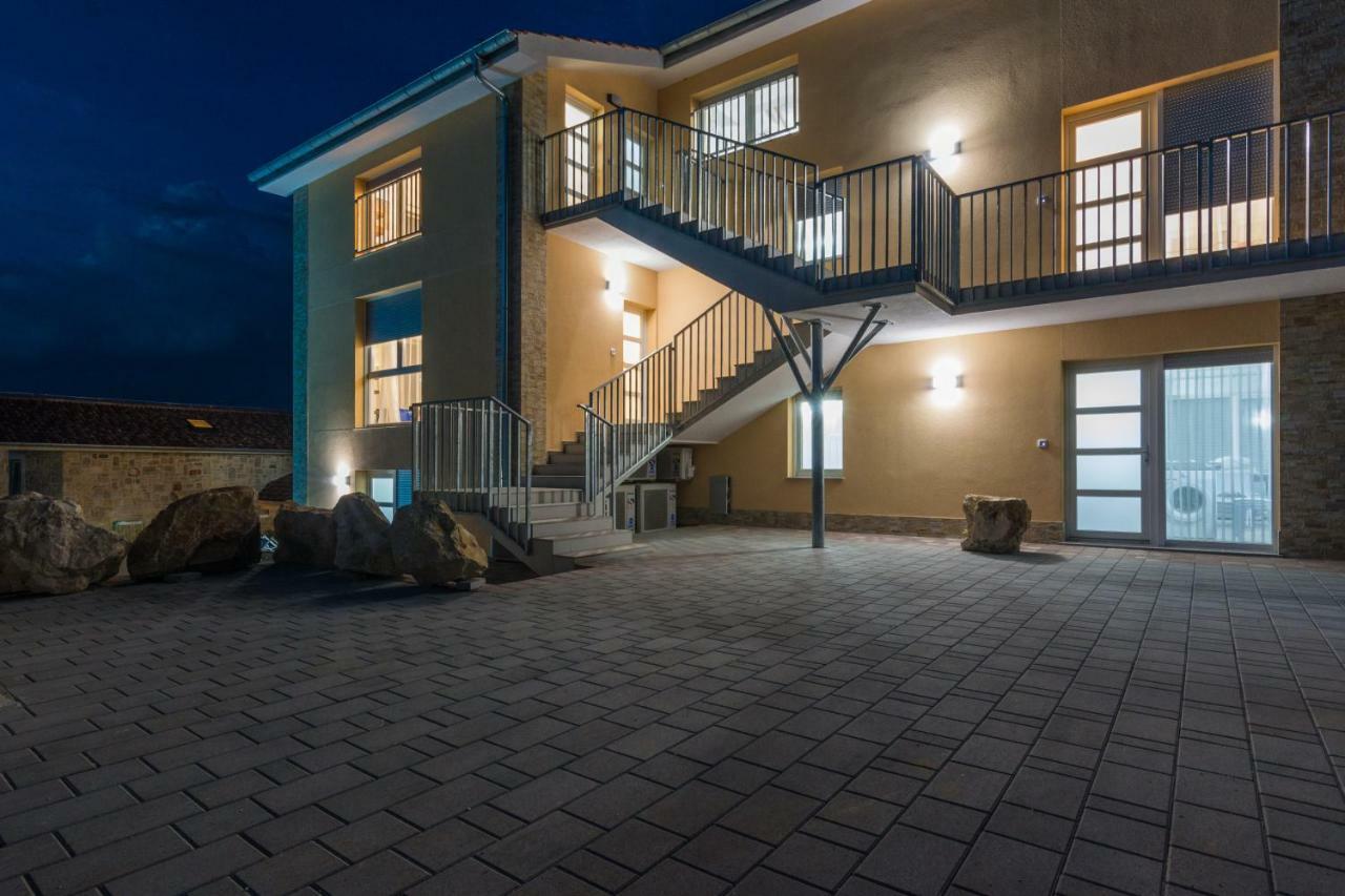 Fabulous House B With Outdoor Pool Appartement Zaton  Buitenkant foto